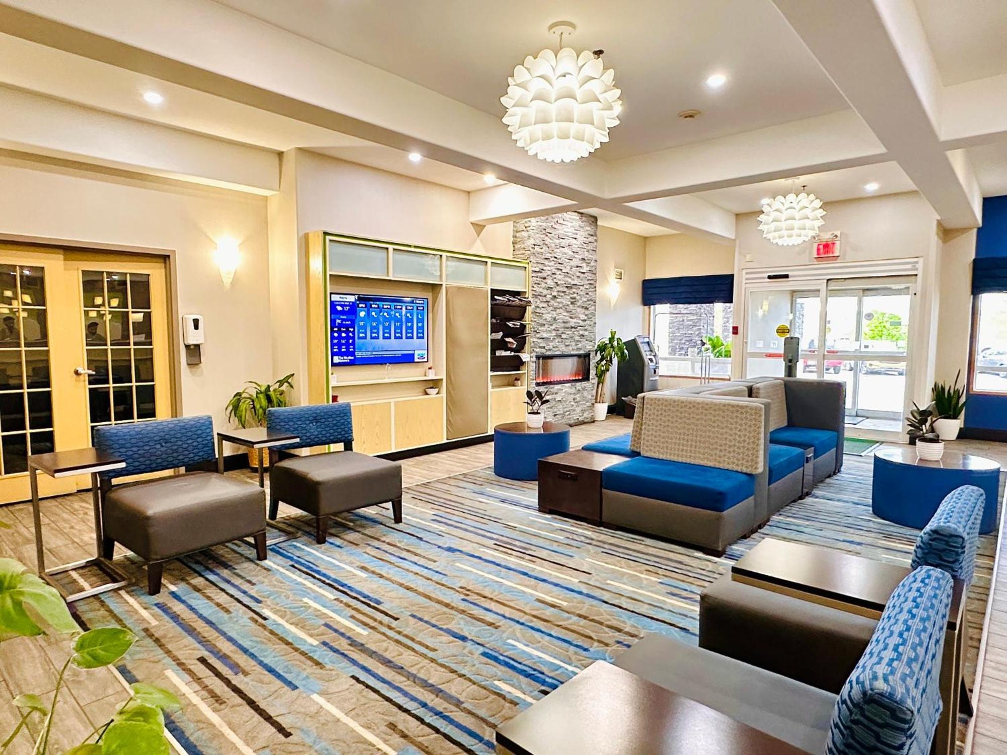 Holiday Inn Hotel & Suites Regina By Ihg Εξωτερικό φωτογραφία