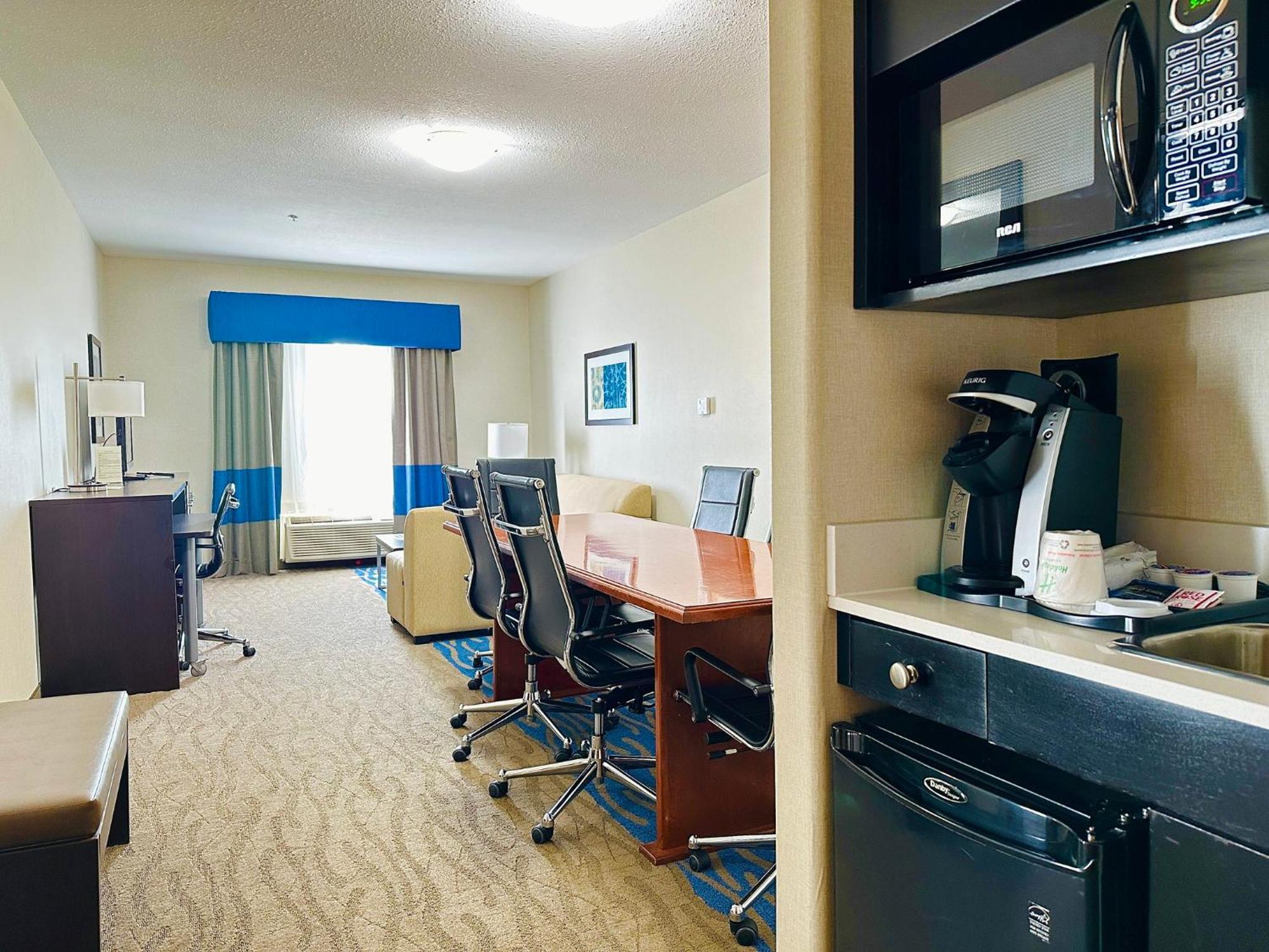 Holiday Inn Hotel & Suites Regina By Ihg Εξωτερικό φωτογραφία