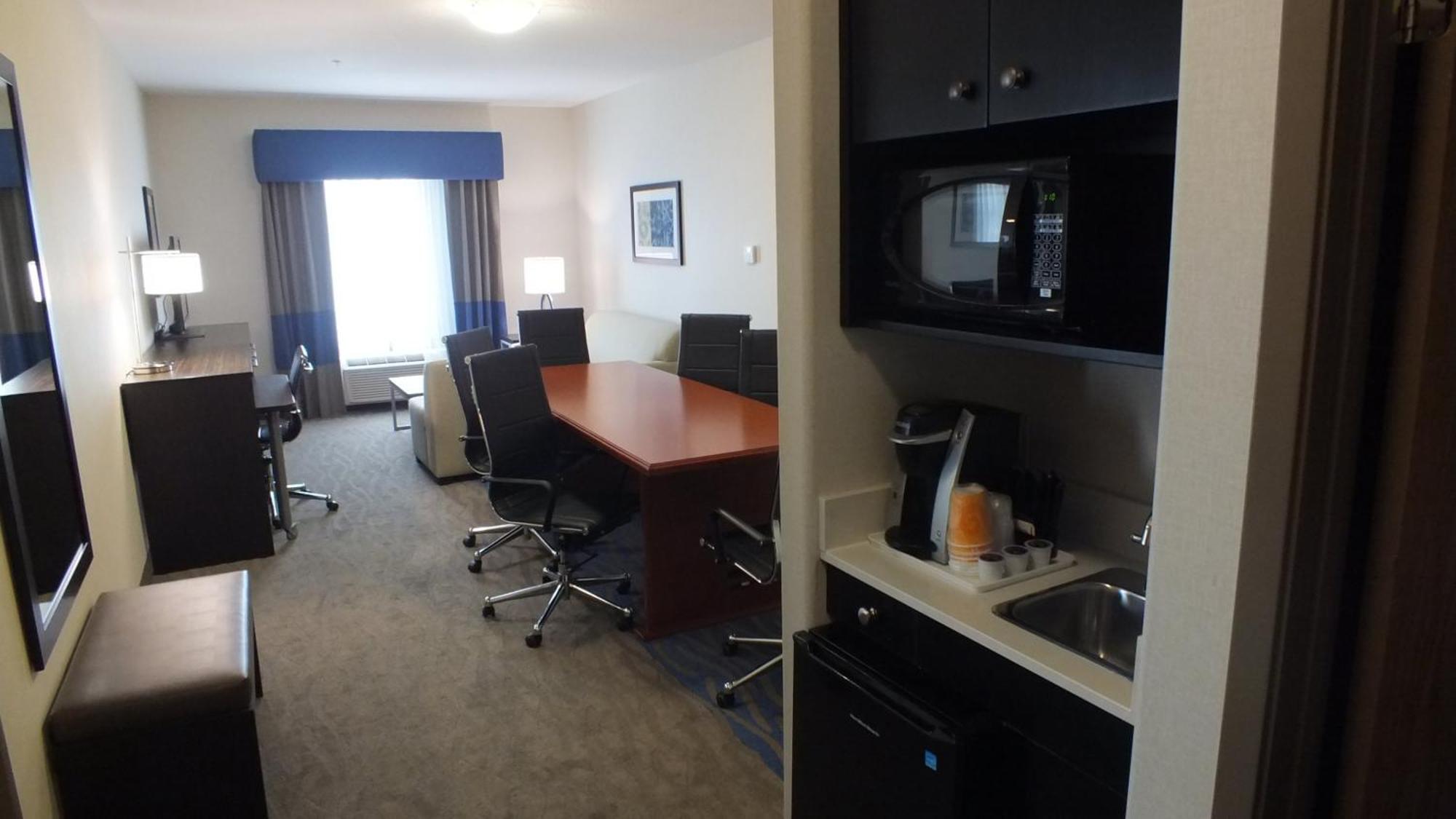 Holiday Inn Hotel & Suites Regina By Ihg Εξωτερικό φωτογραφία