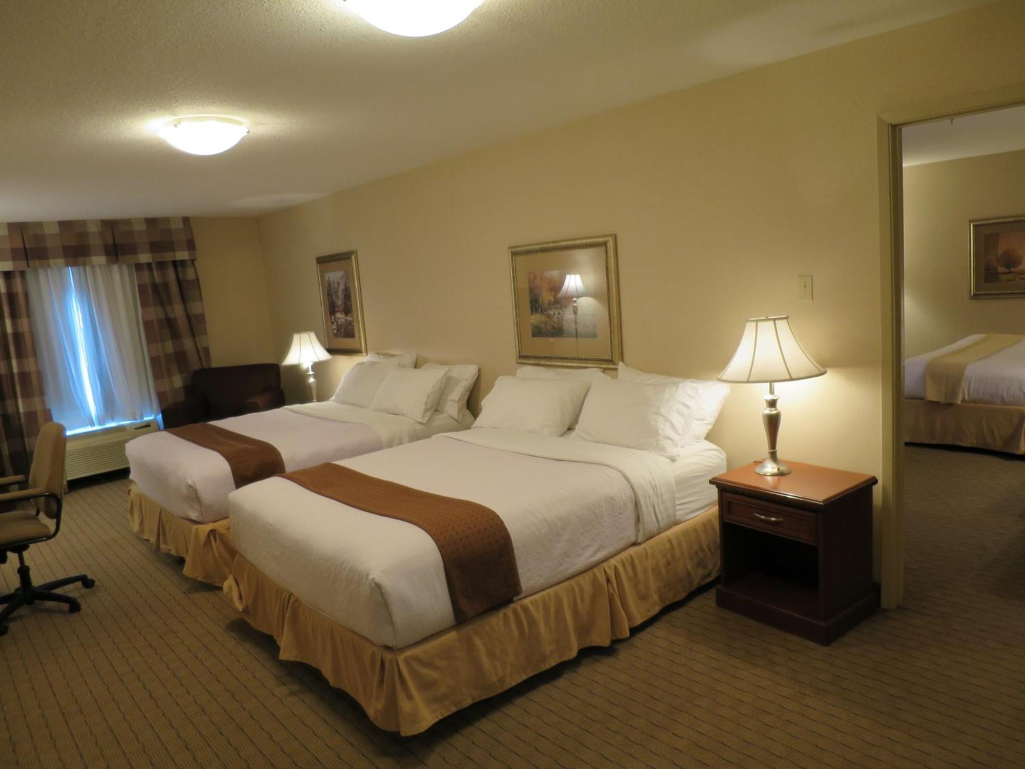 Holiday Inn Hotel & Suites Regina By Ihg Εξωτερικό φωτογραφία